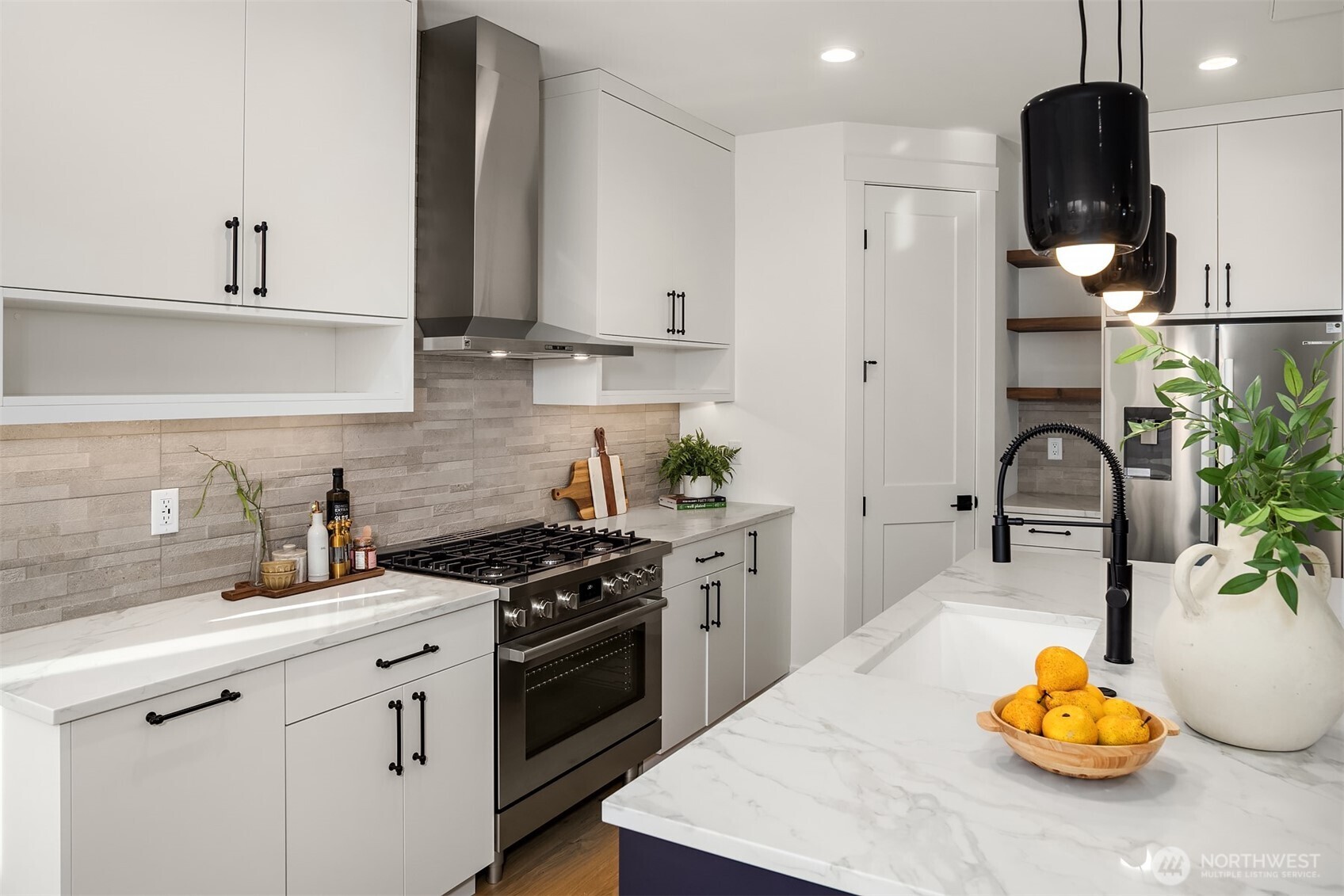 13127 NE 87th Lane , Kirkland, WA 98033