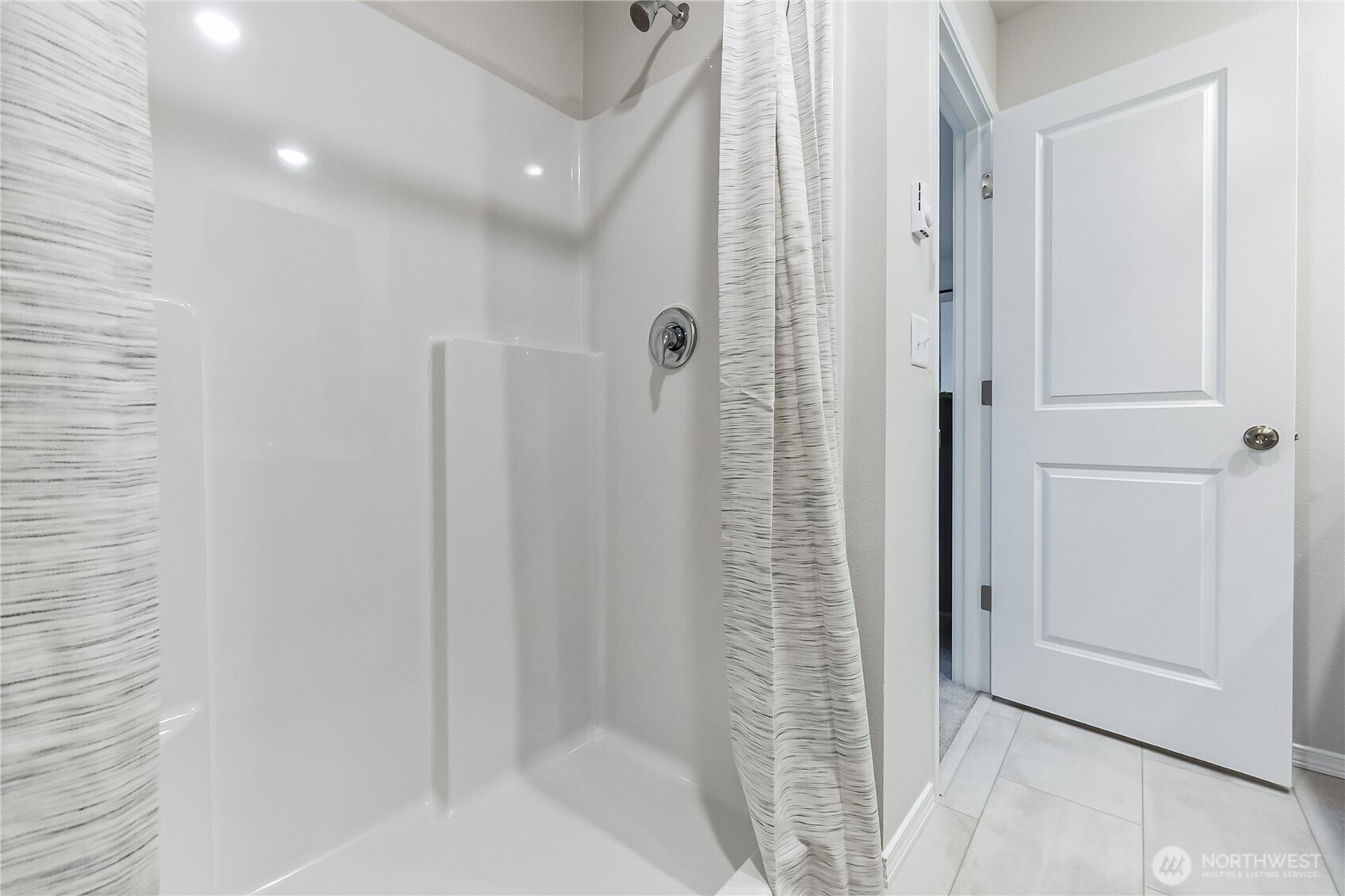 34164 Emerald Ridge Avenue SE, Black Diamond, WA 98010