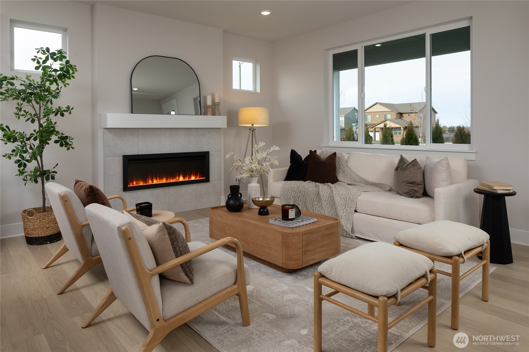 721 Weaver Drive E, Enumclaw, WA 98022