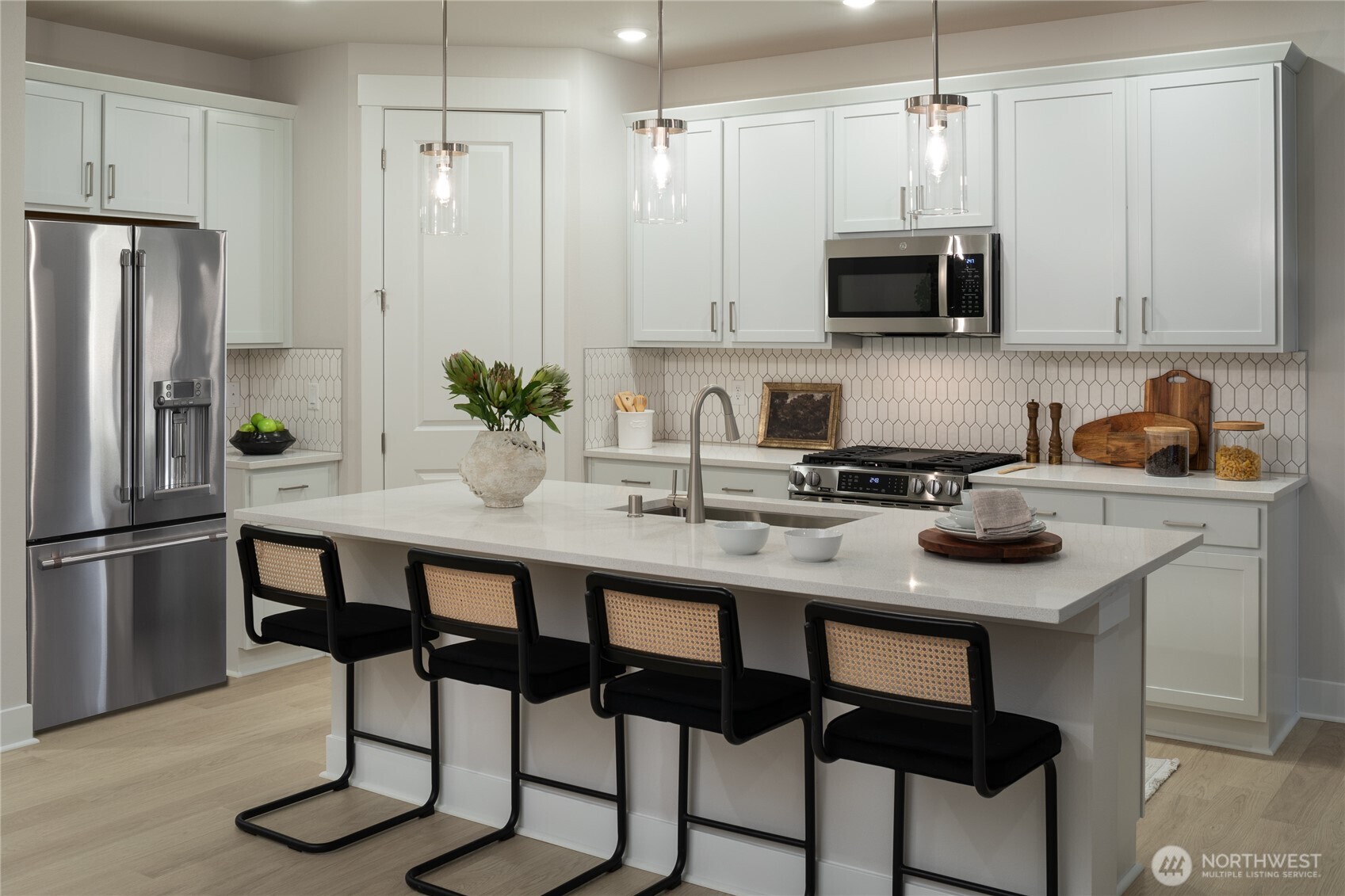 721 Weaver Drive E, Enumclaw, WA 98022