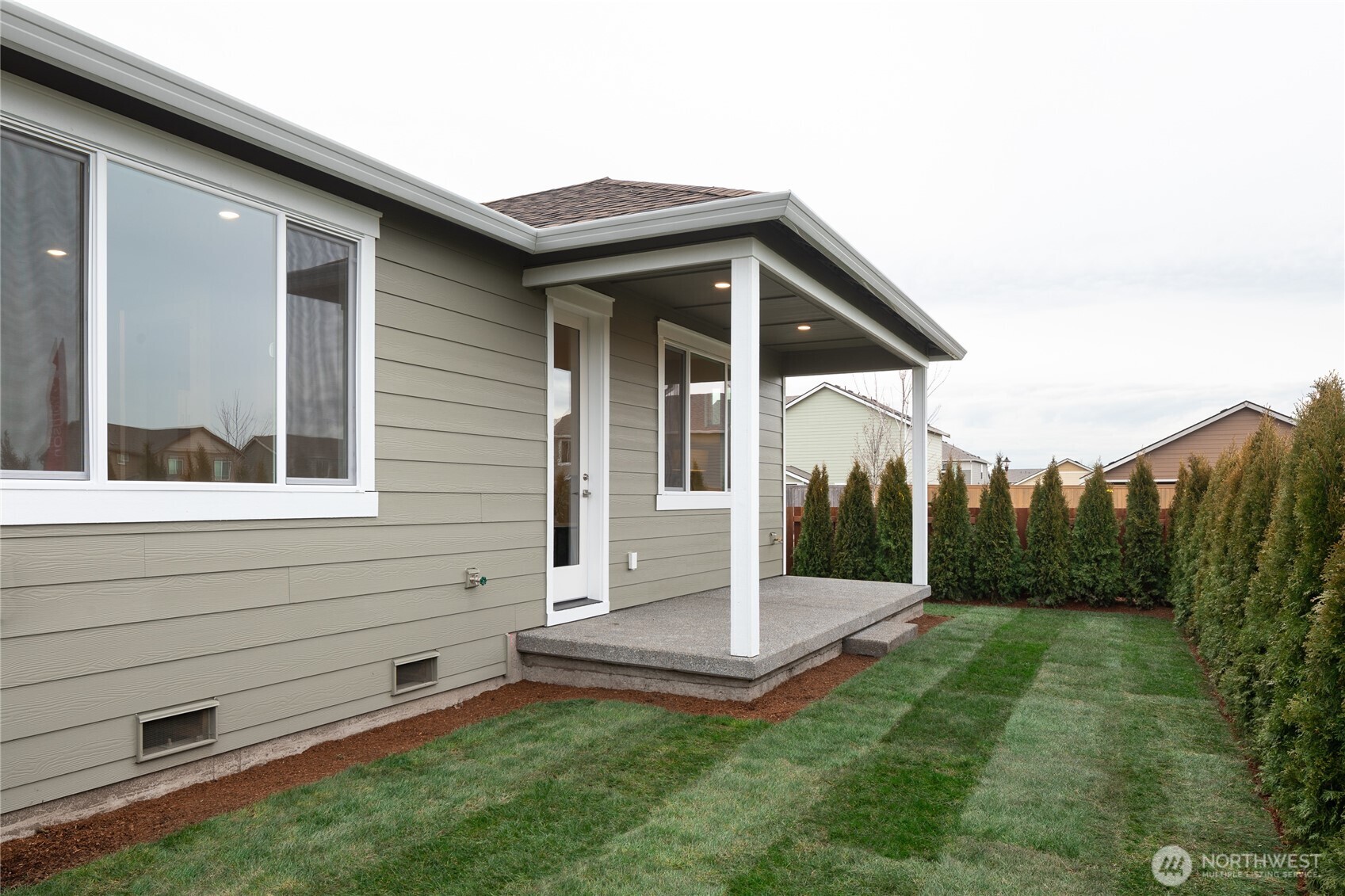 721 Weaver Drive E, Enumclaw, WA 98022