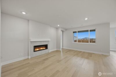 797 Weaver Drive E, Enumclaw, WA 98022 - Photo 2