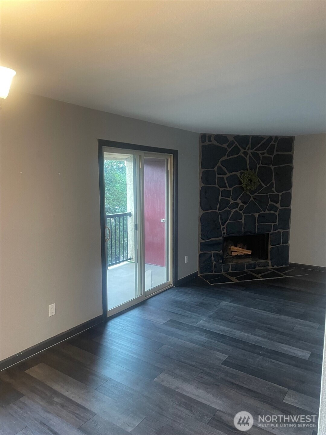 12611 NE 145th Place #H90, Kirkland, WA 98034