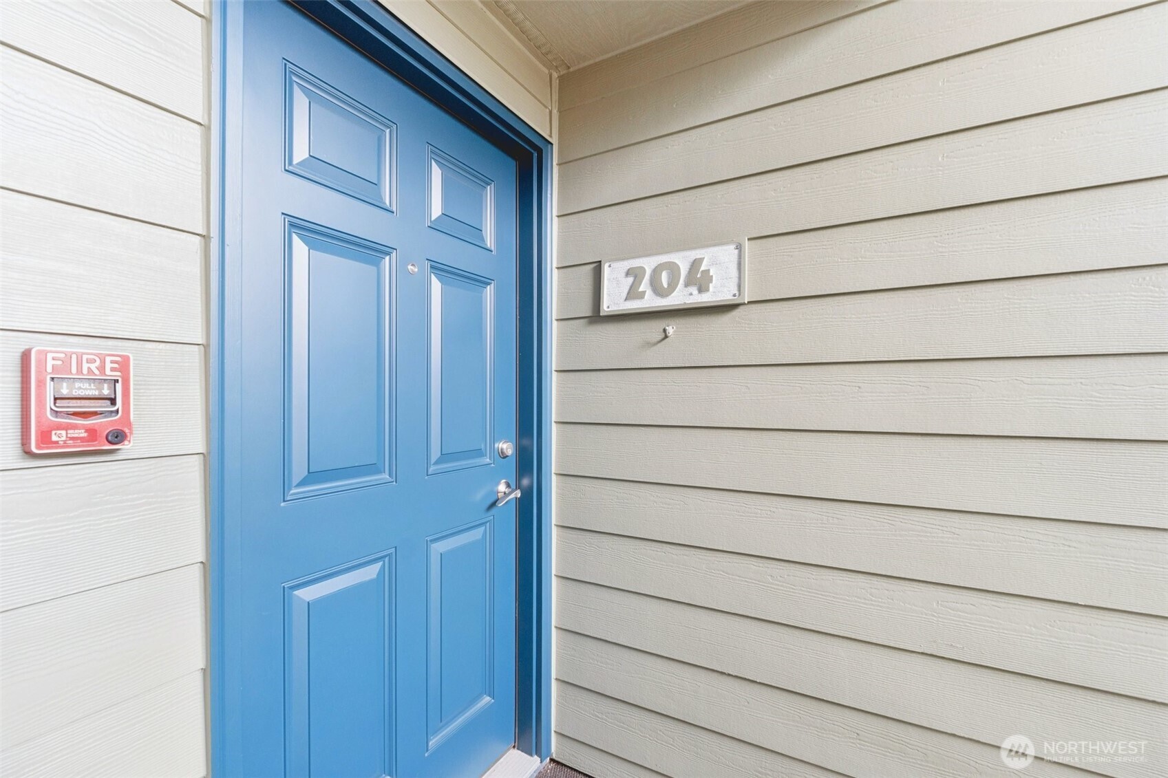 12506 NE 142nd Lane #C204, Kirkland, WA 98034