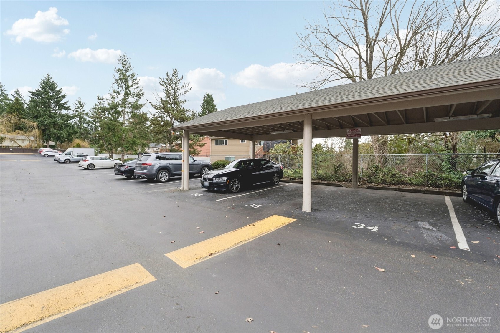 12506 NE 142nd Lane #C204, Kirkland, WA 98034