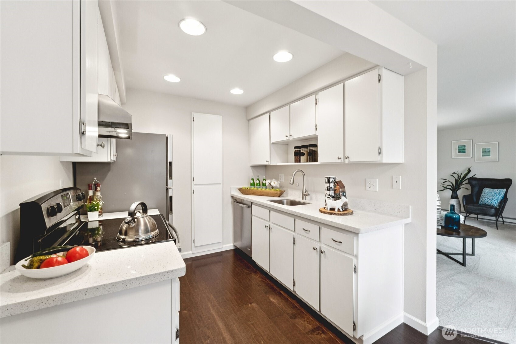 12506 NE 142nd Lane #C204, Kirkland, WA 98034