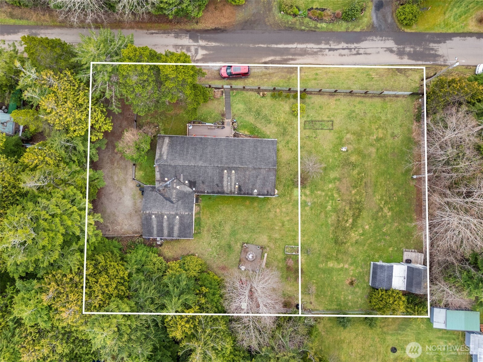 35 Paradise Lane , Pacific Beach, WA 98571