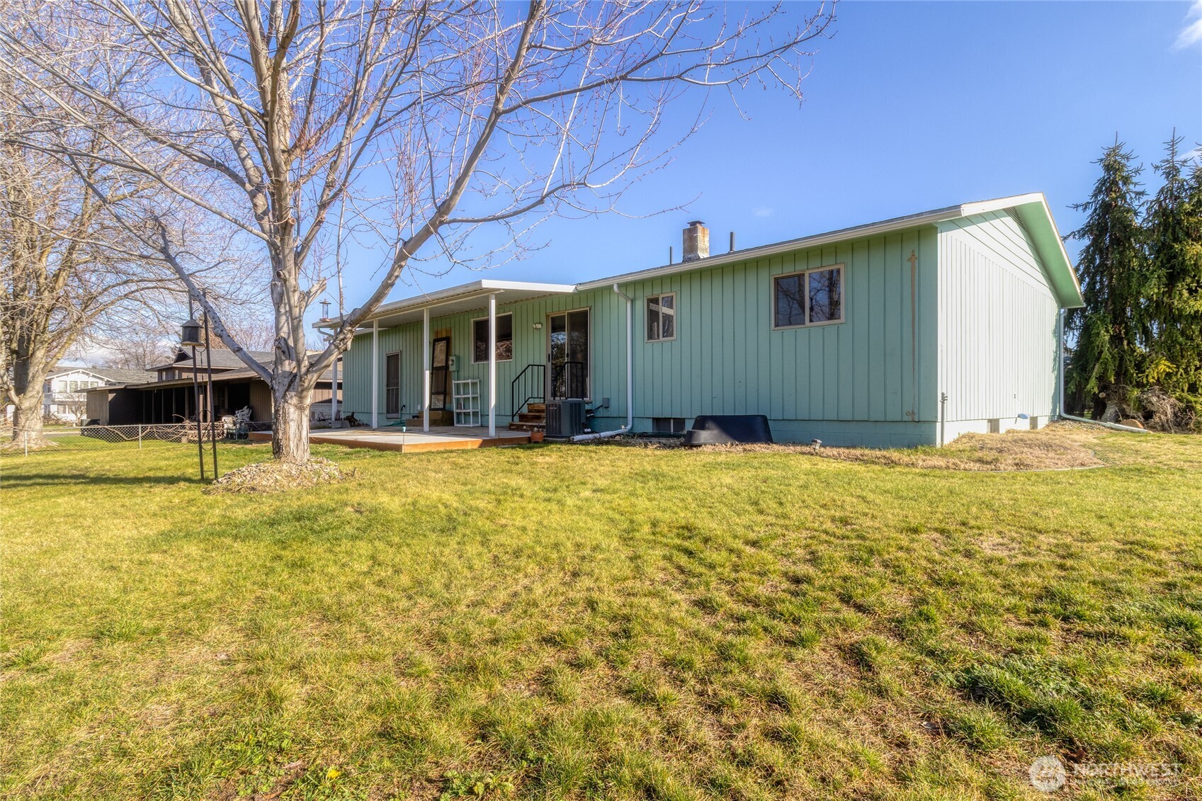 365 SE Highland Park Drive , College Place, WA 99324