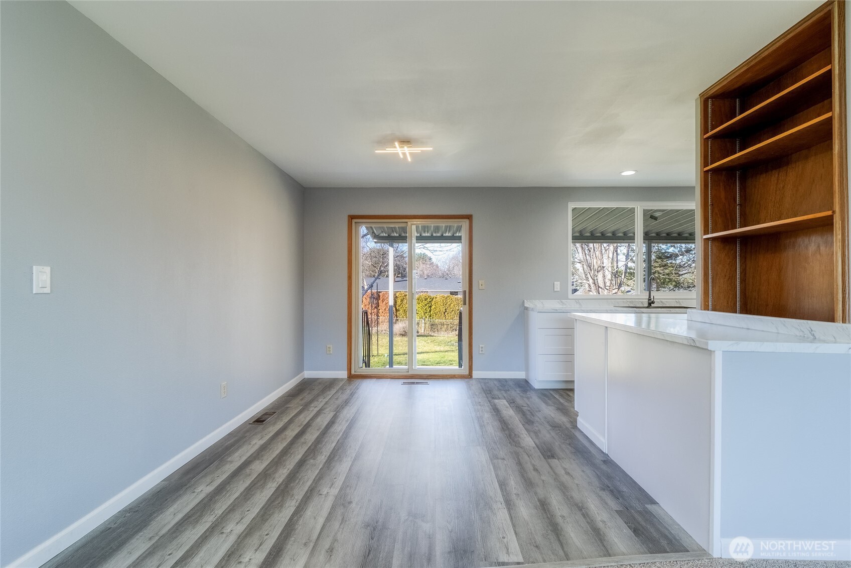 365 SE Highland Park Drive , College Place, WA 99324