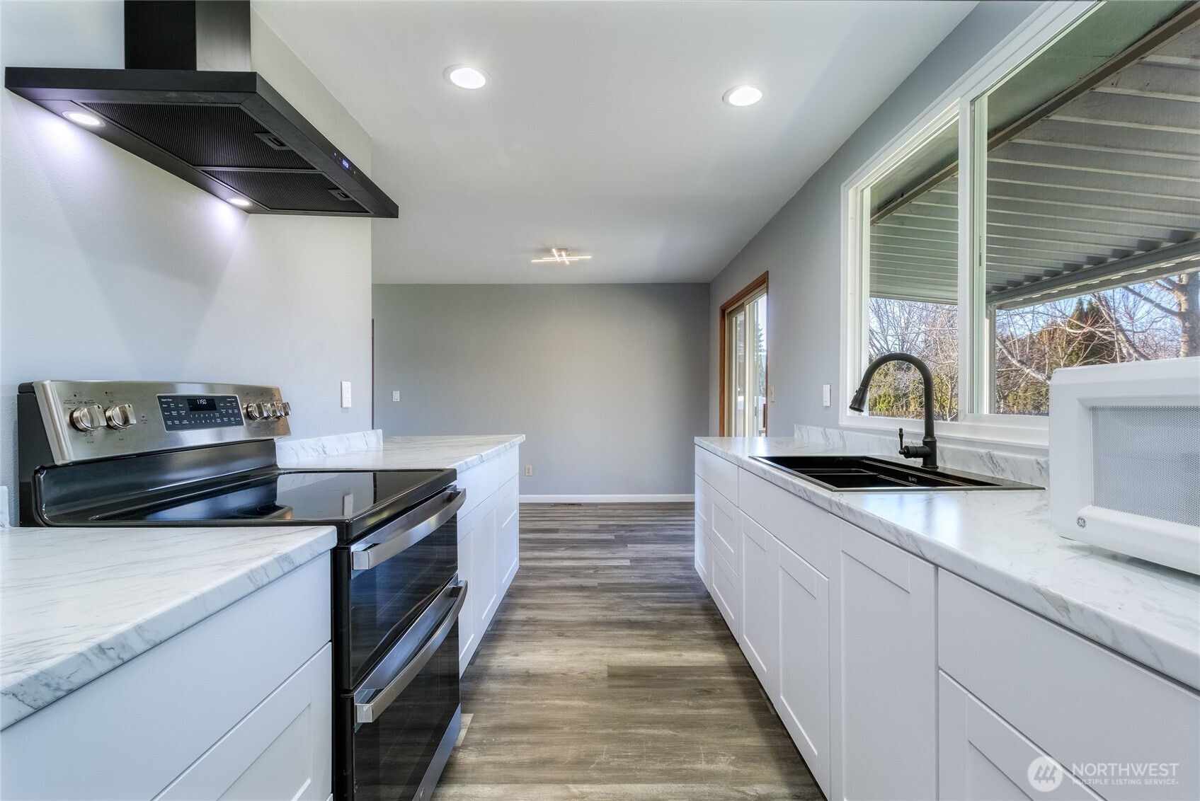 365 SE Highland Park Drive , College Place, WA 99324