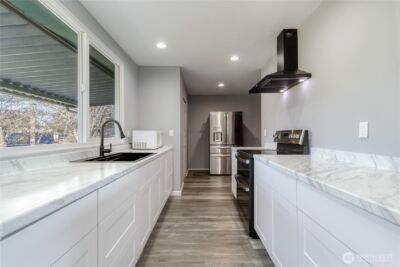 365 SE Highland Park Drive , College Place, WA 99324 - Photo 9