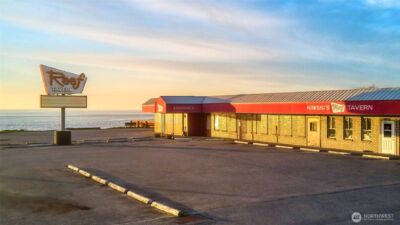 1334 Gulf Road , Point Roberts, WA 98281 - Photo 2