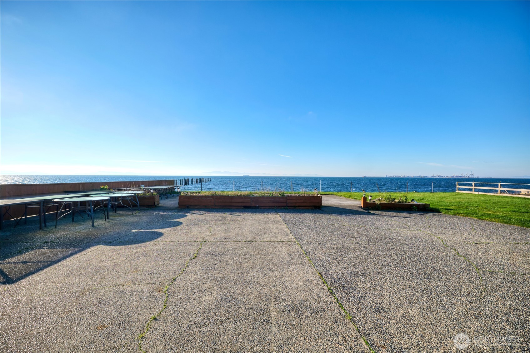 1334 Gulf Road , Point Roberts, WA 98281