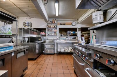 1334 Gulf Road , Point Roberts, WA 98281 - Photo 33