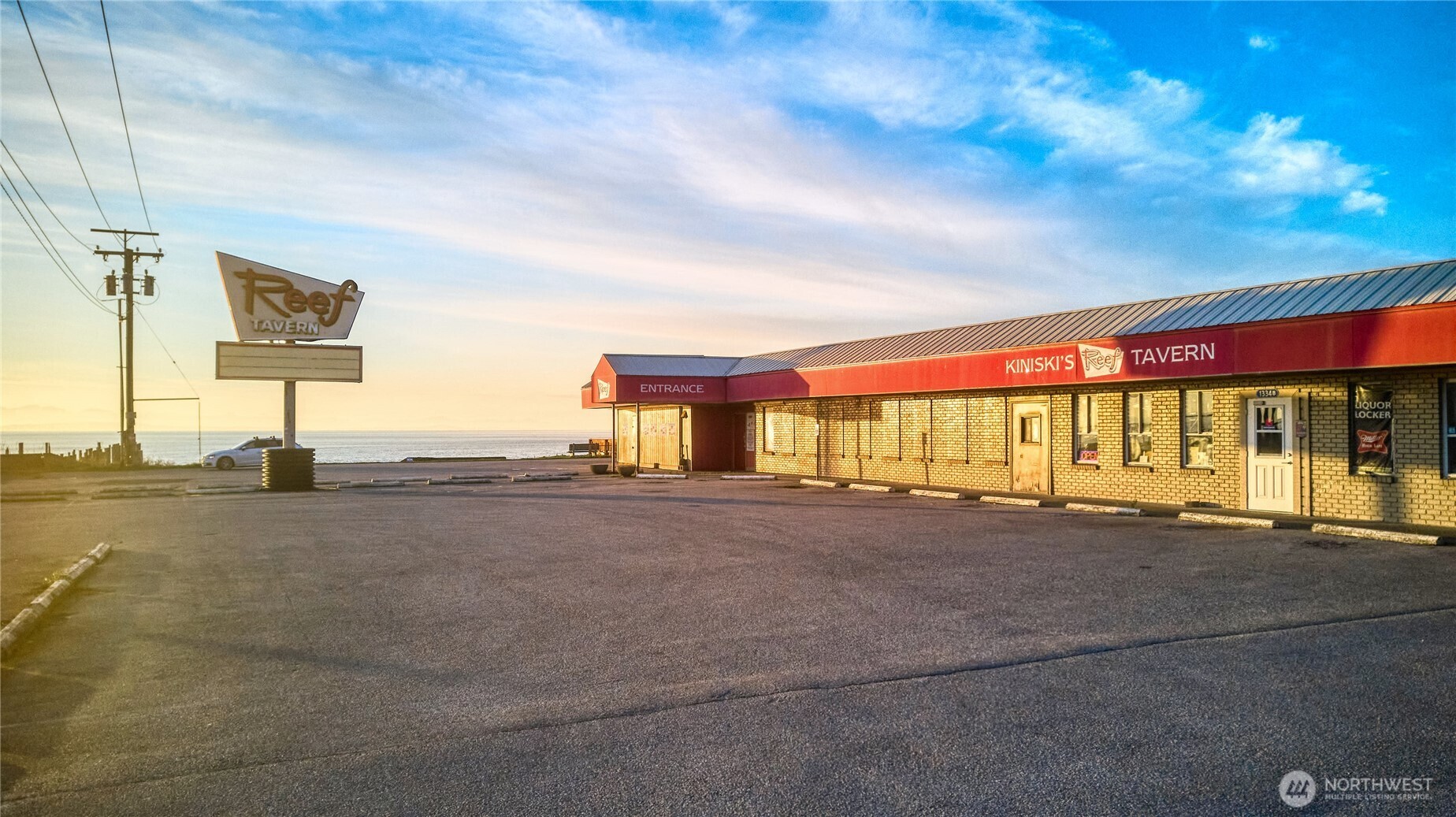 1334 Gulf Road , Point Roberts, WA 98281