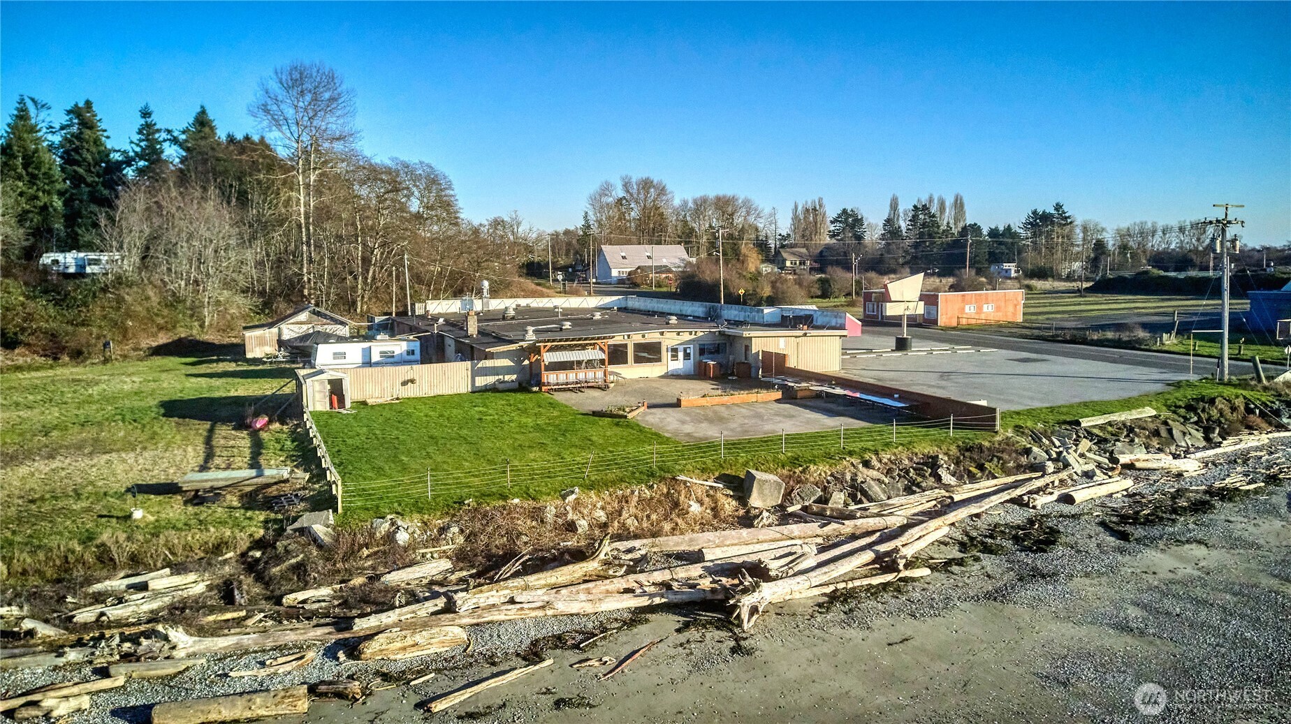 1334 Gulf Road , Point Roberts, WA 98281