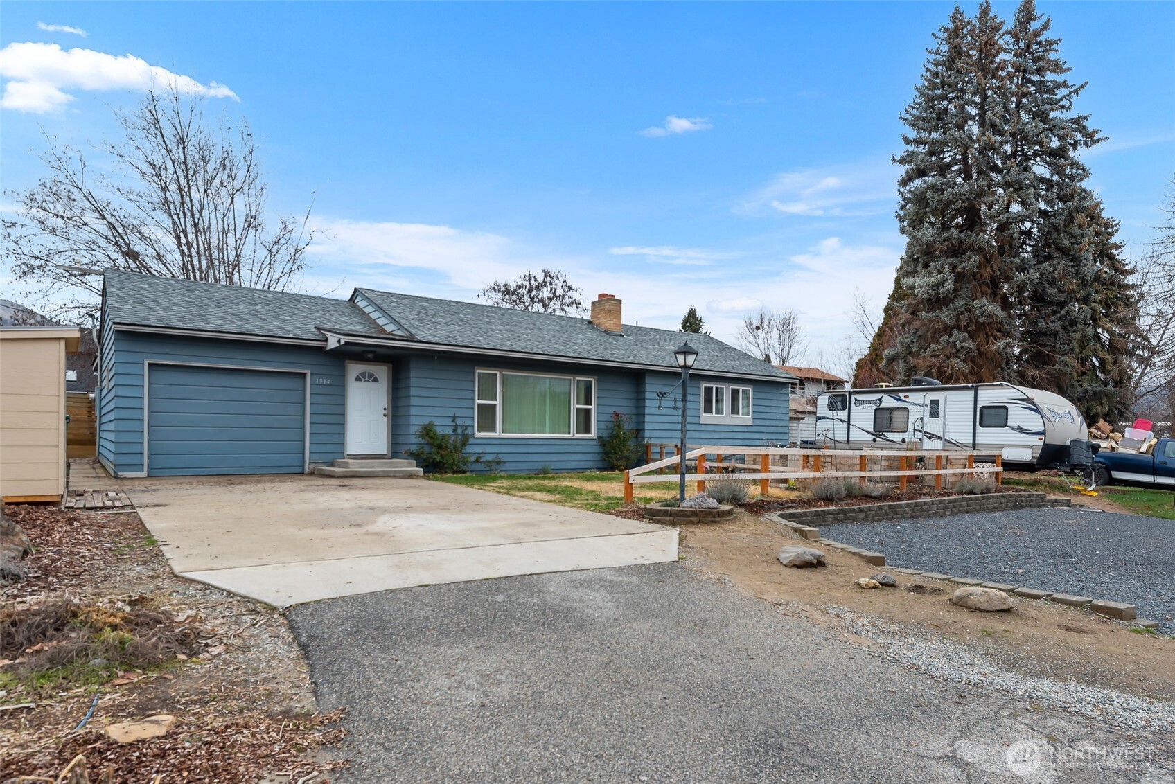 1914 Harbel Street , Wenatchee, WA 98801