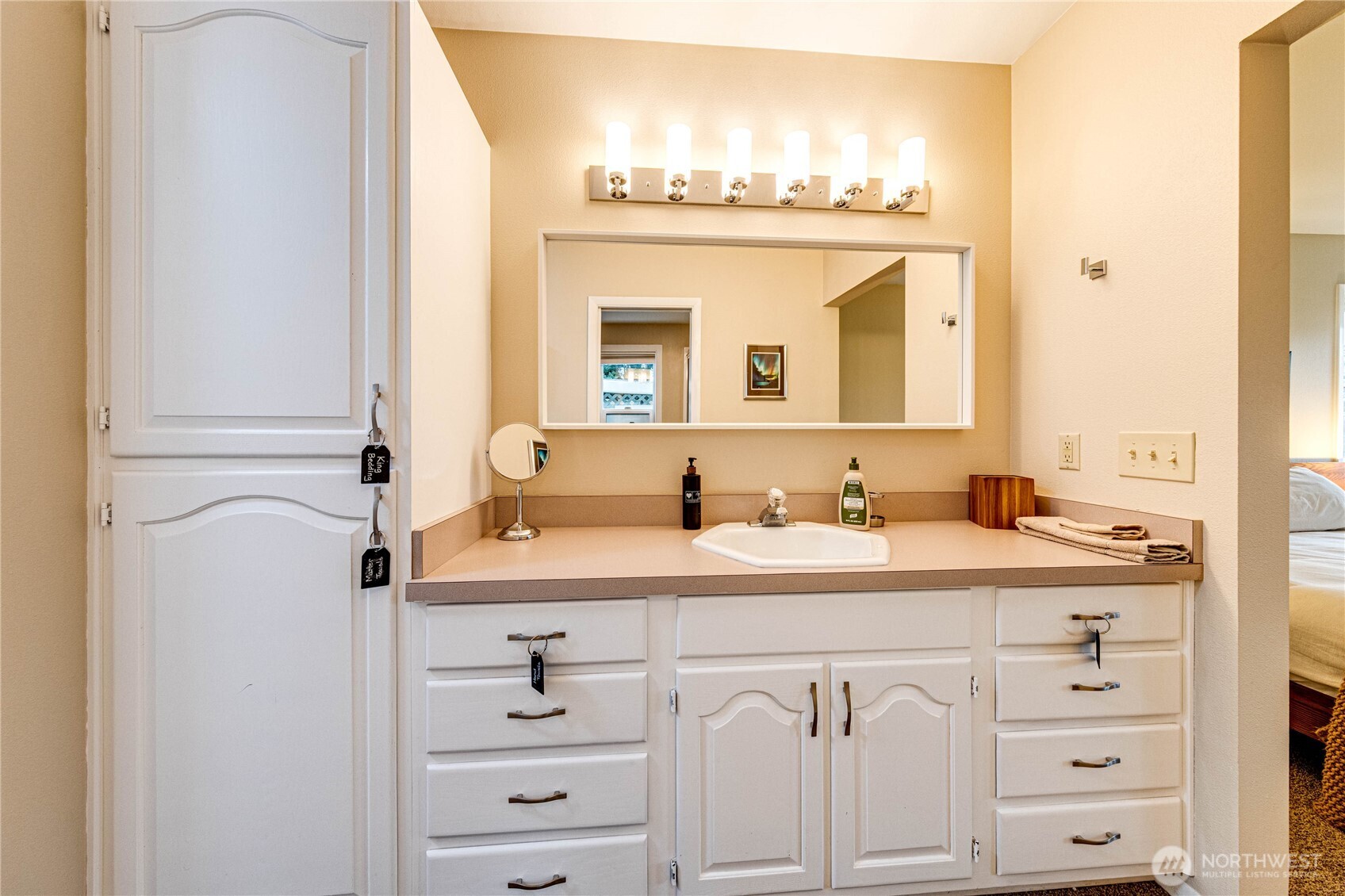 1922 W 7th Street , Port Angeles, WA 98363