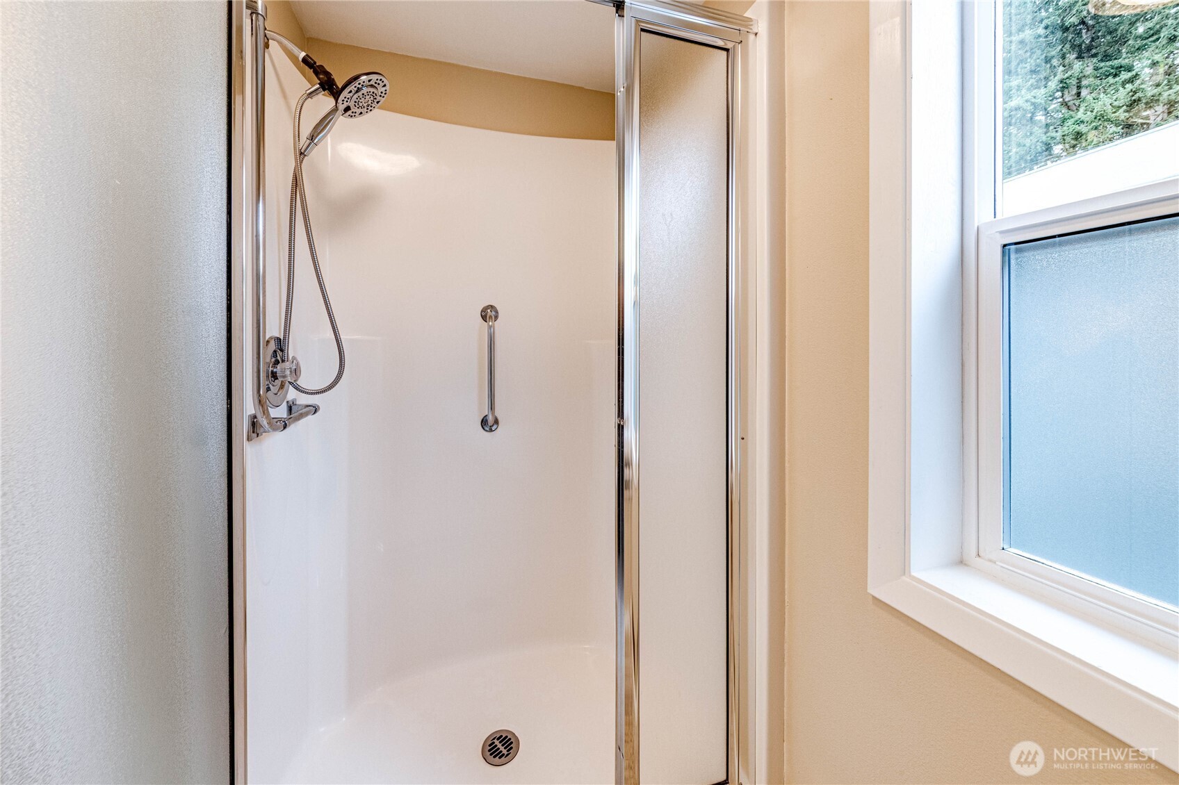 1922 W 7th Street , Port Angeles, WA 98363