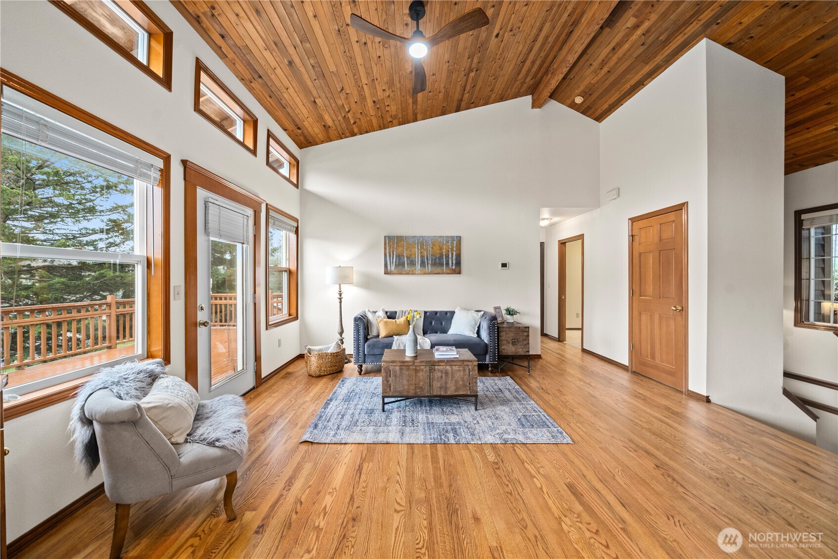 205 Conant Drive N, Eatonville, WA 98328-8046