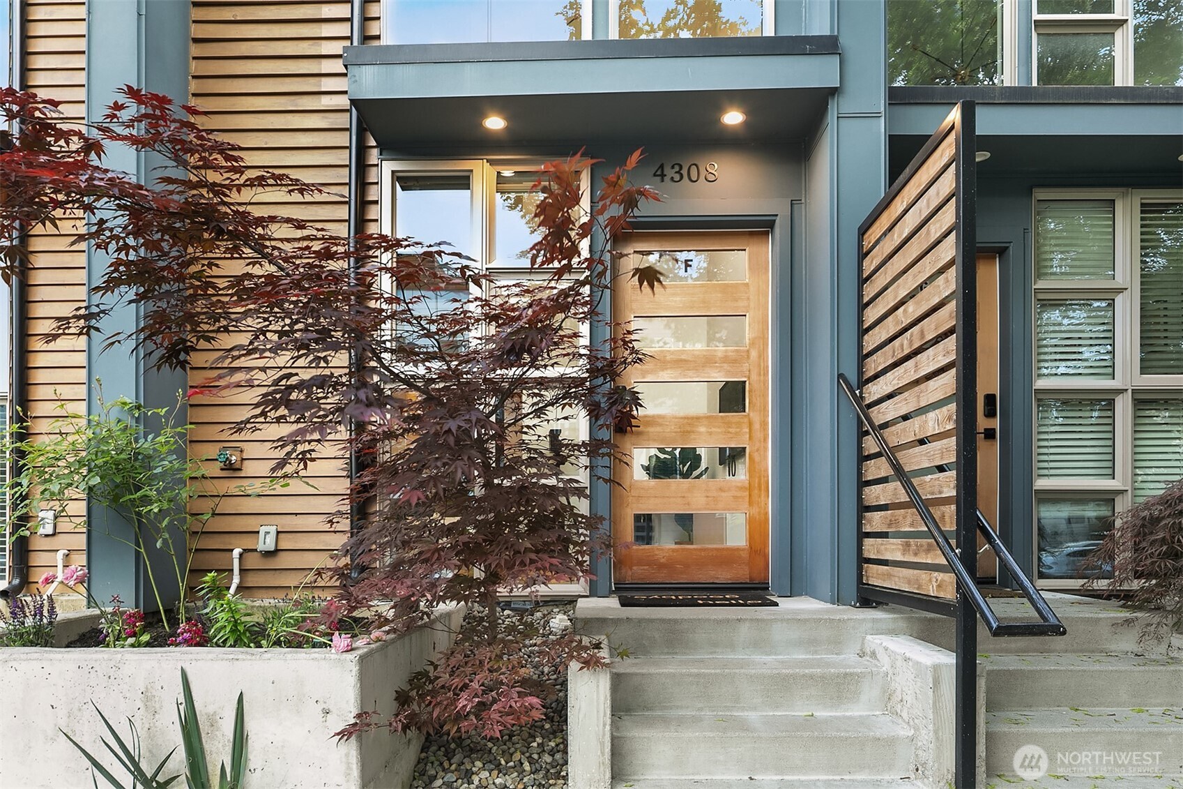 4308 26th Avenue SW #F, Seattle, WA 98106-1560