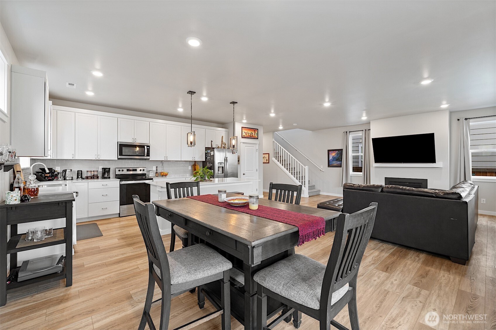 1503 27th Street NW, Puyallup, WA 98371-6648