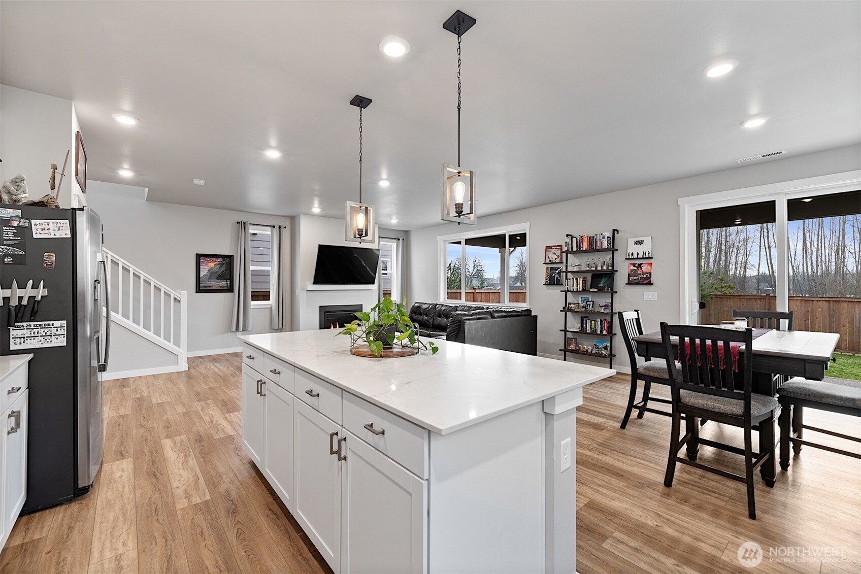 1503 27th Street NW, Puyallup, WA 98371-6648