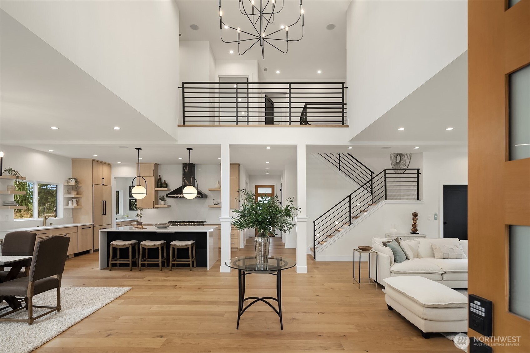 12226 NE 70th Street , Kirkland, WA 98033