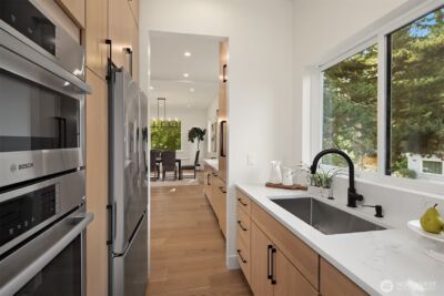 12226 NE 70th Street , Kirkland, WA 98033 - Photo 11