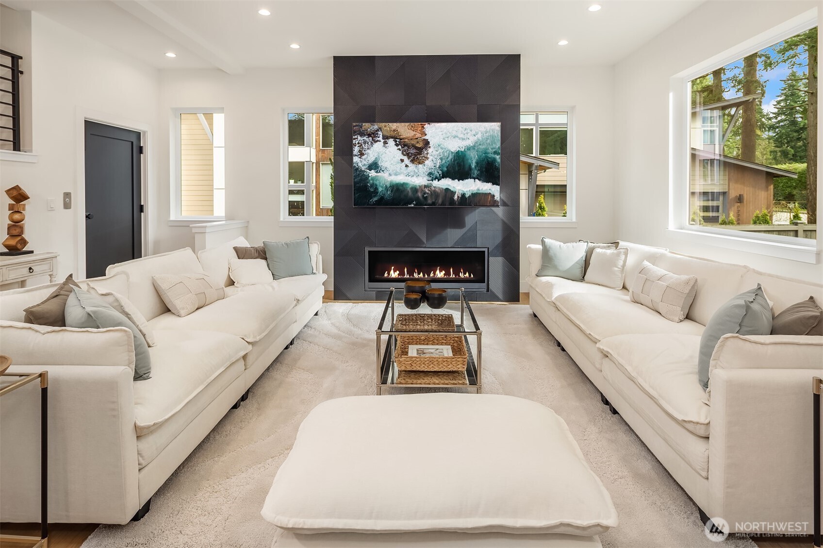 12226 NE 70th Street , Kirkland, WA 98033