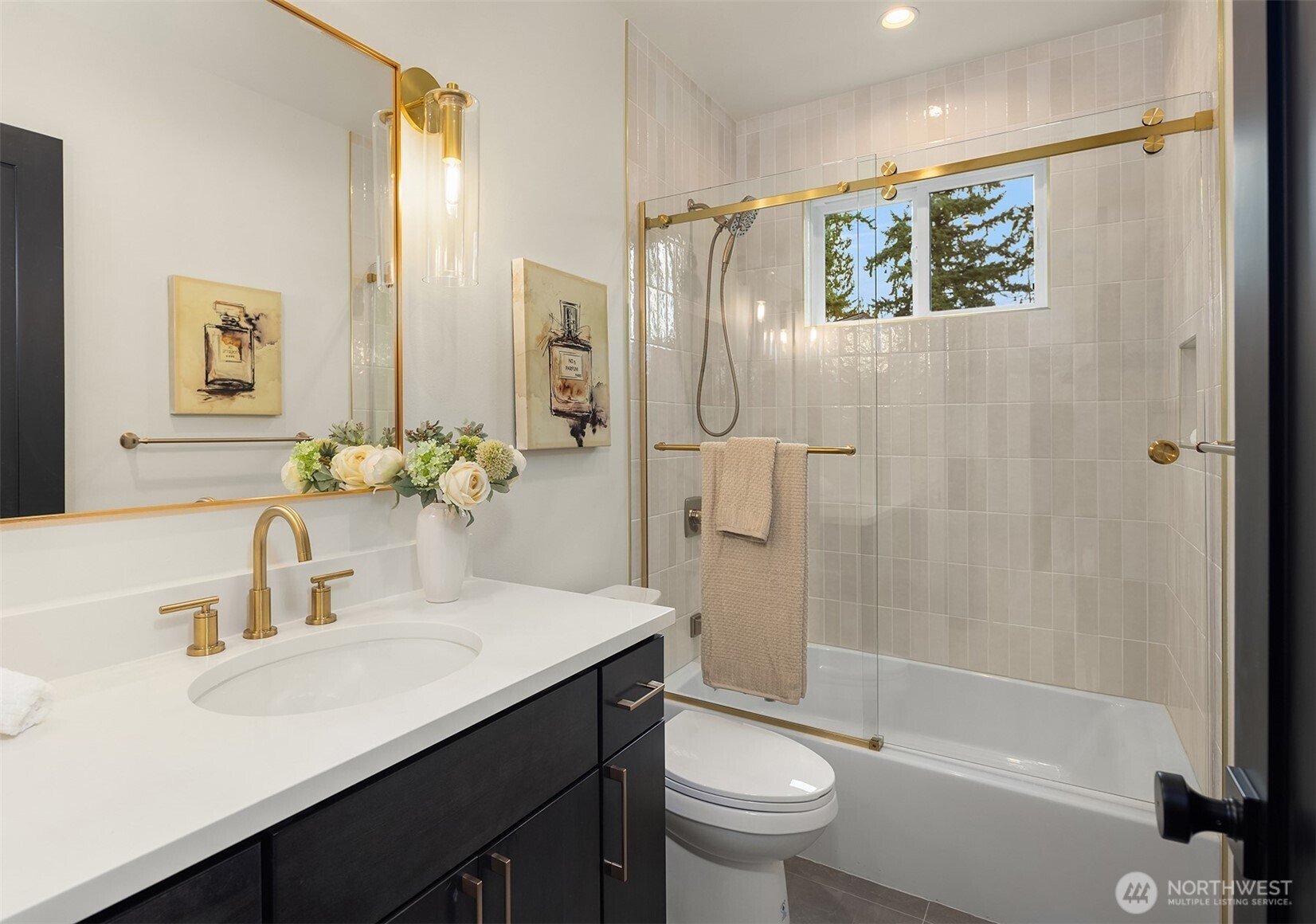 12226 NE 70th Street , Kirkland, WA 98033