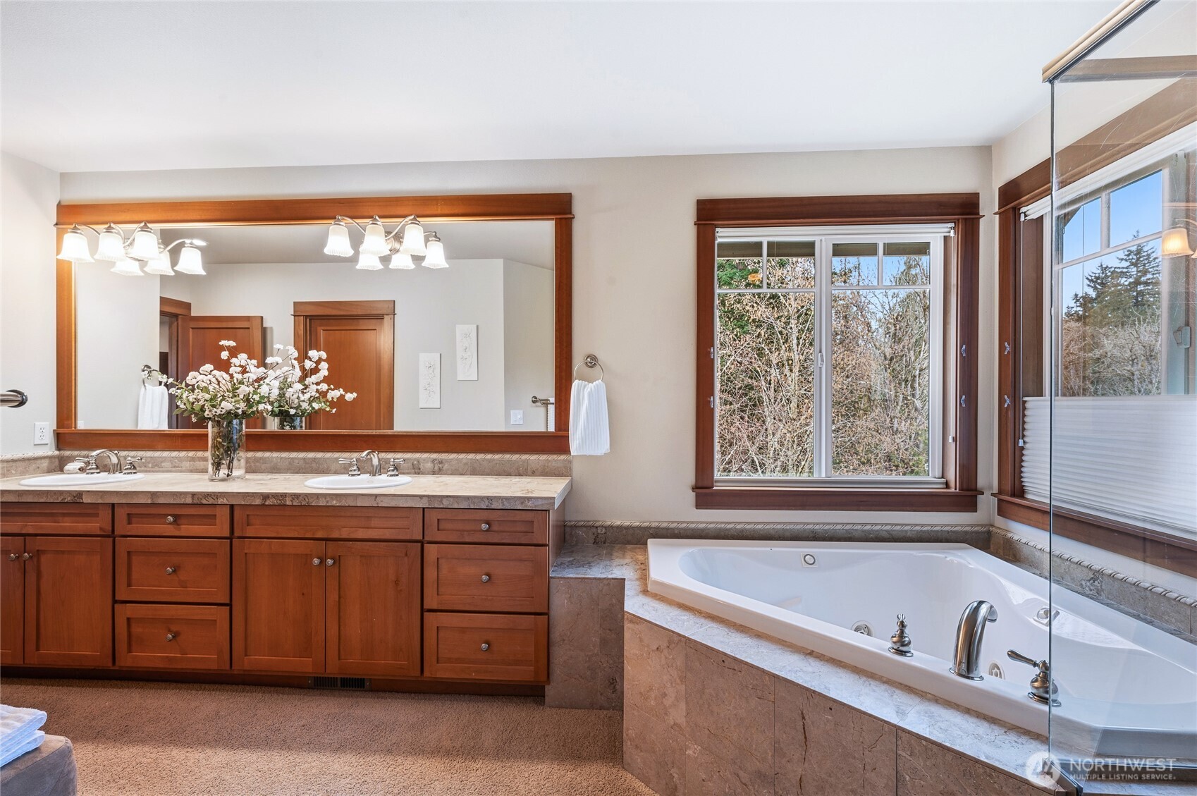 24502 NE 27th Place , Sammamish, WA 98074