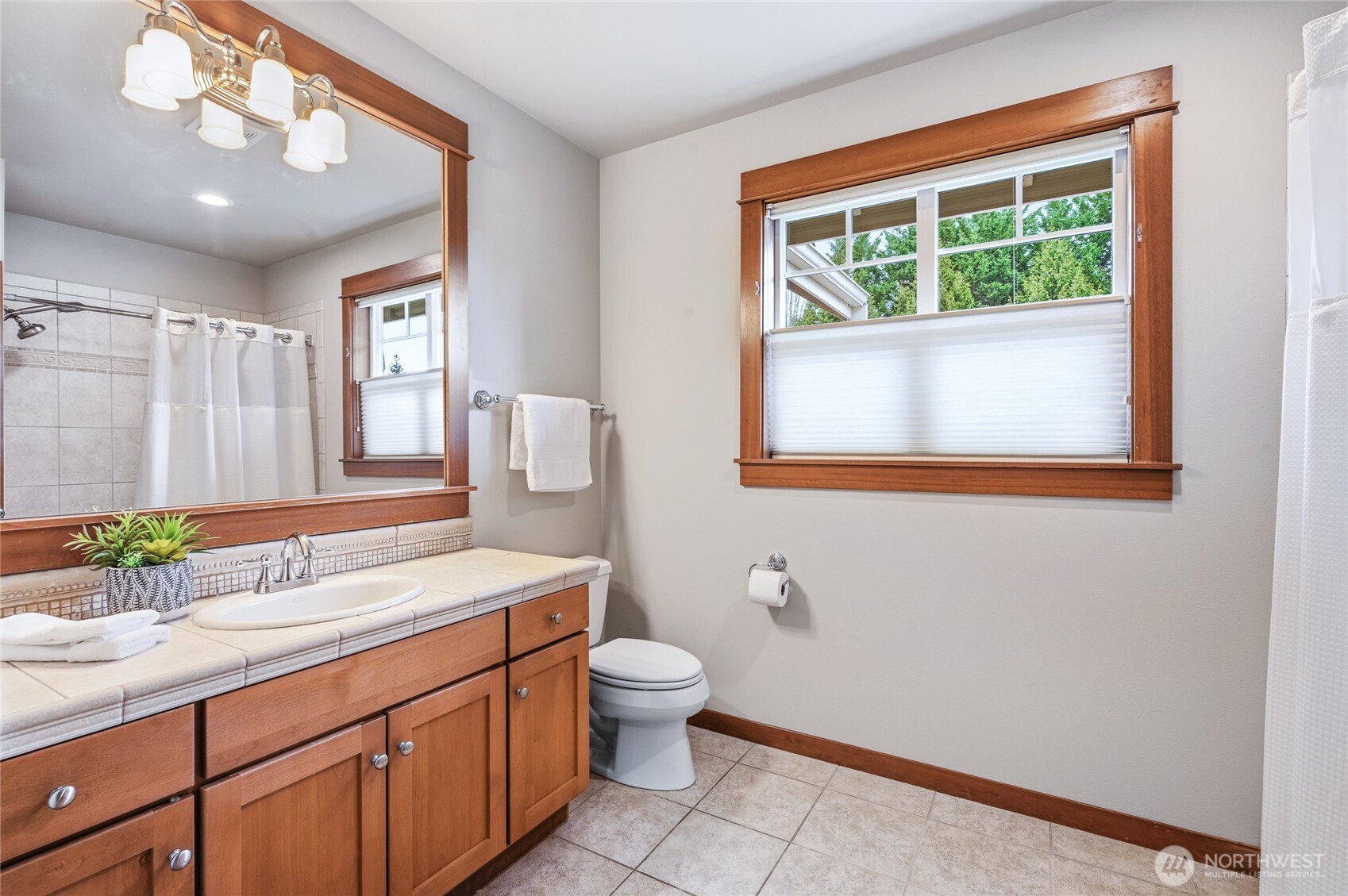 24502 NE 27th Place , Sammamish, WA 98074