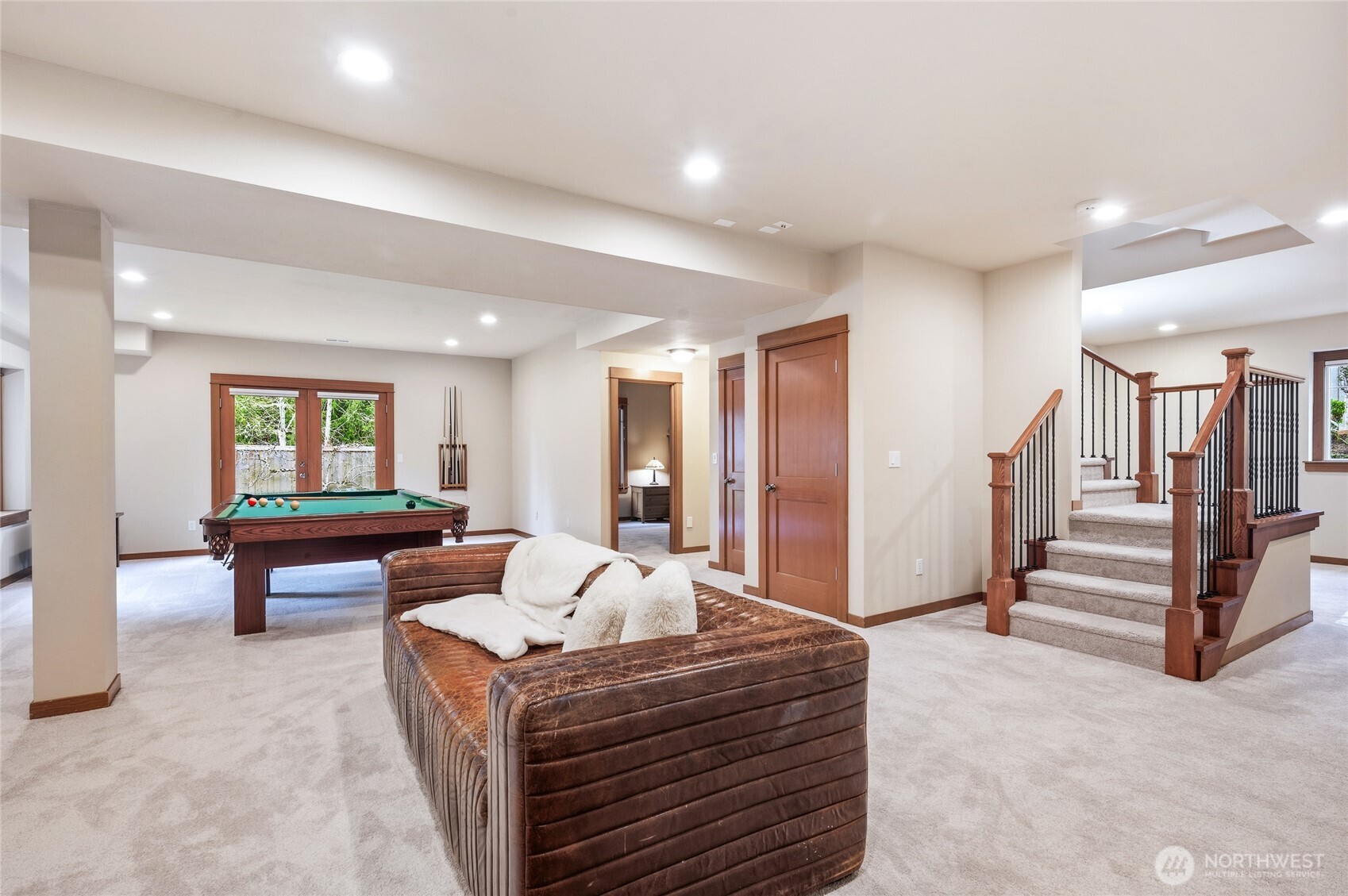 24502 NE 27th Place , Sammamish, WA 98074