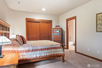 24502 NE 27th Place , Sammamish, WA 98074 - Photo 32