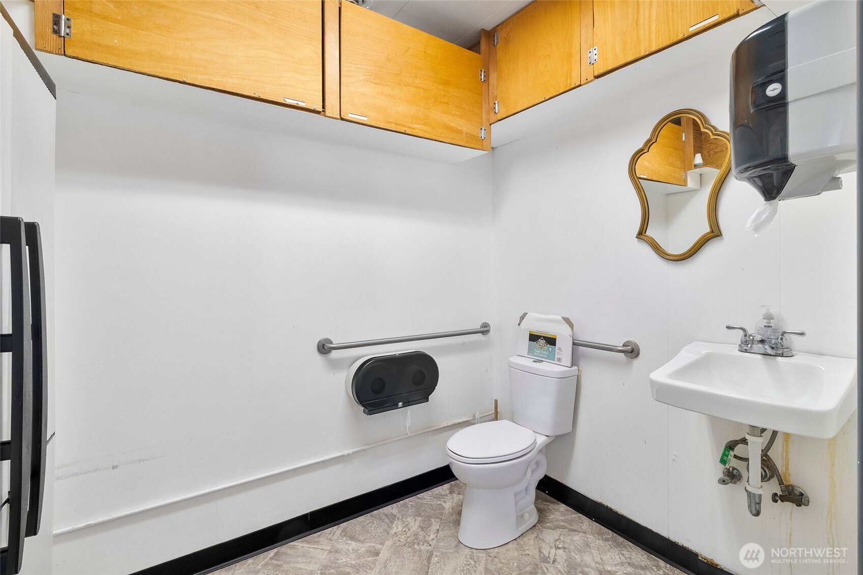 321 D Street , Blaine, WA 98230