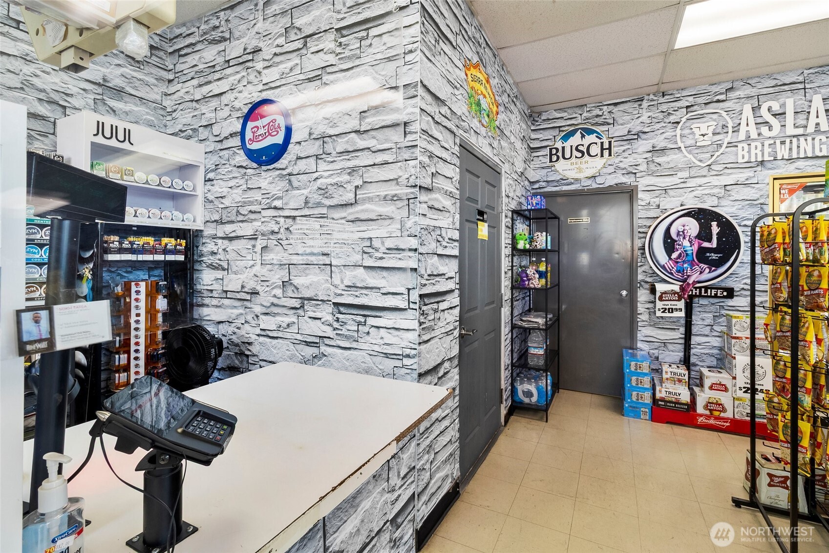 321 D Street , Blaine, WA 98230