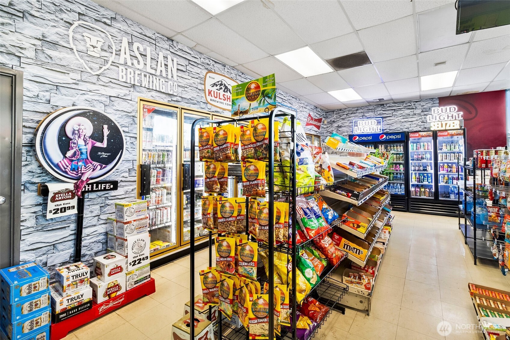 321 D Street , Blaine, WA 98230