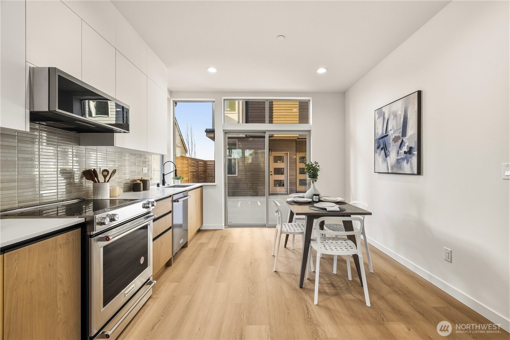 3819 B Fremont Avenue N, Seattle, WA 98103