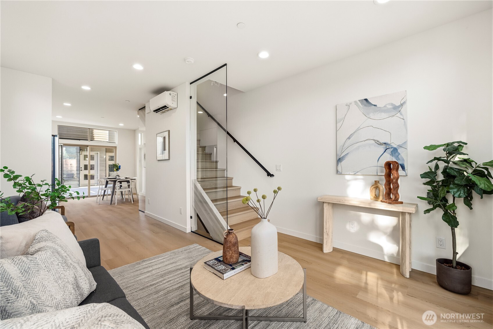 3817 D Fremont Avenue N, Seattle, WA 98103