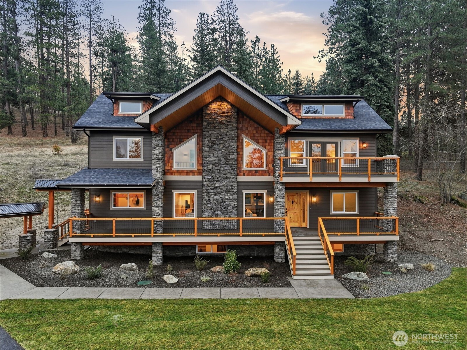 13827 E 46th Ave , Spokane, WA 99206