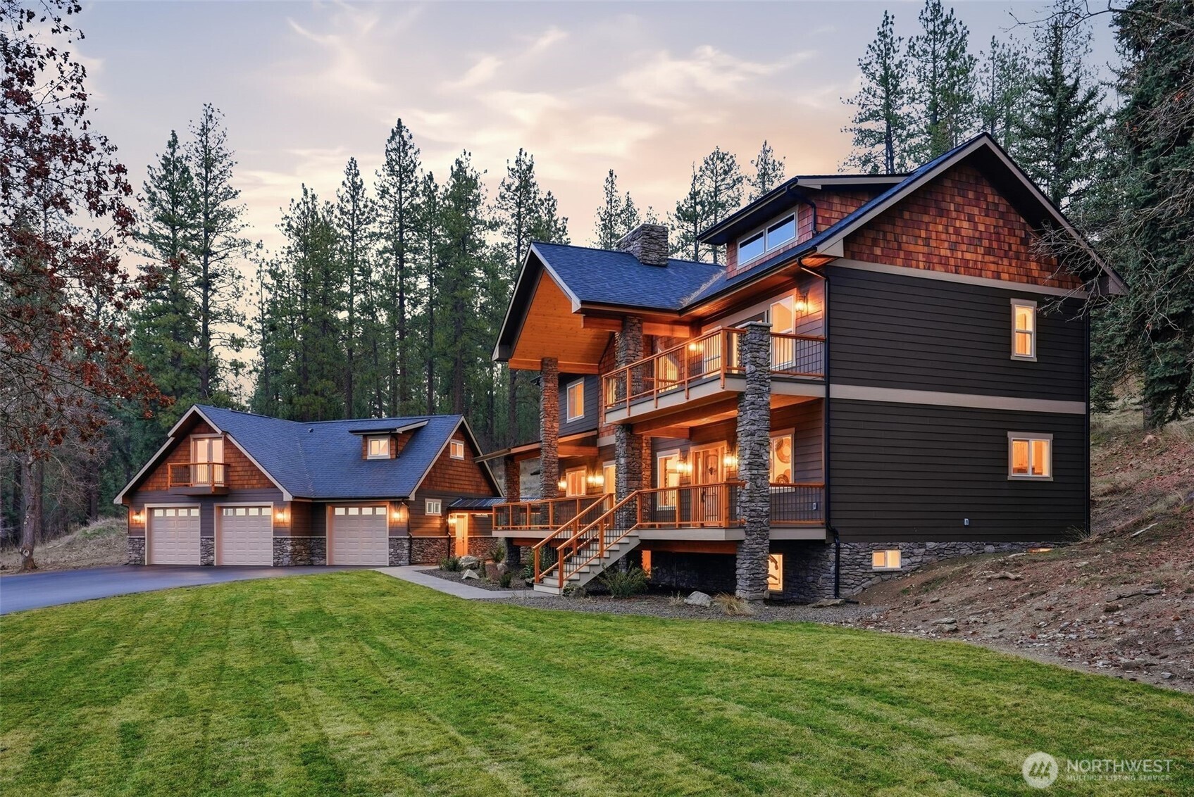 13827 E 46th Ave , Spokane, WA 99206