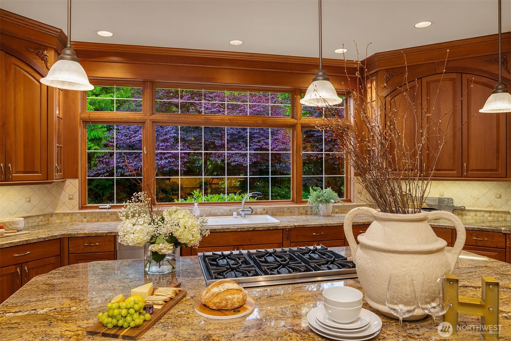 24838 NE 20th Street , Sammamish, WA 98074-3340