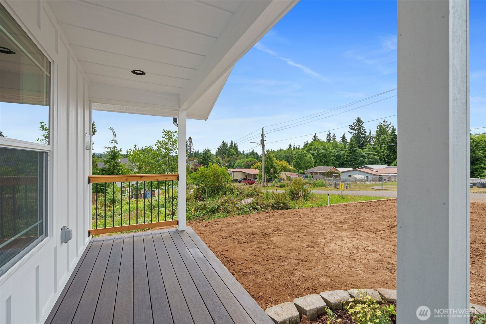635 Elm Street , Raymond, WA 98577