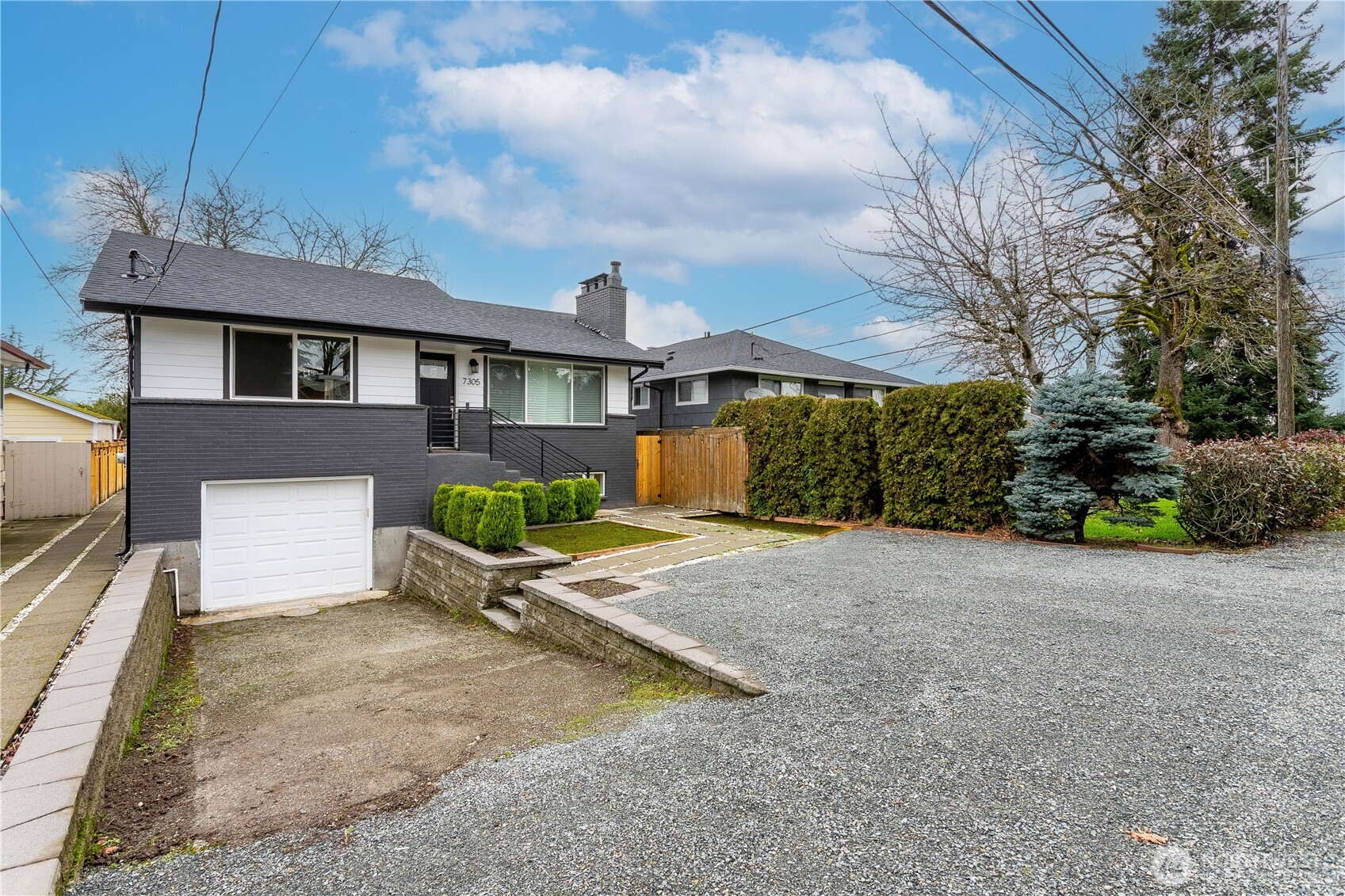 7305 32nd Avenue S, Seattle, WA 98118