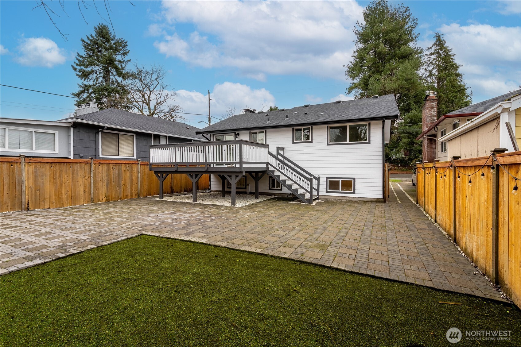 7305 32nd Avenue S, Seattle, WA 98118