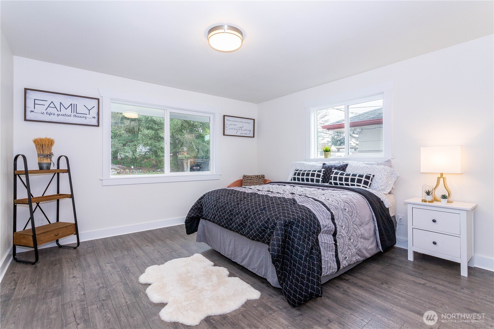 7305 32nd Avenue S, Seattle, WA 98118