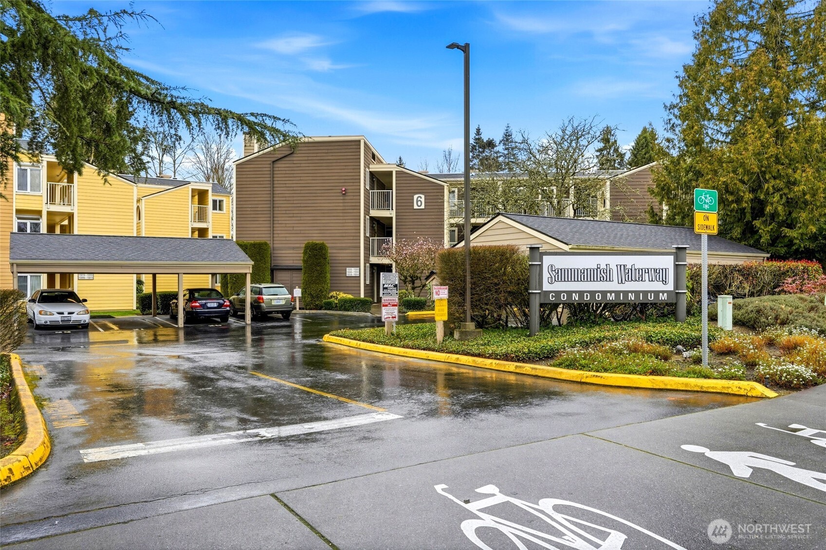 15846 NE Leary Way #6-201, Redmond, WA 98052