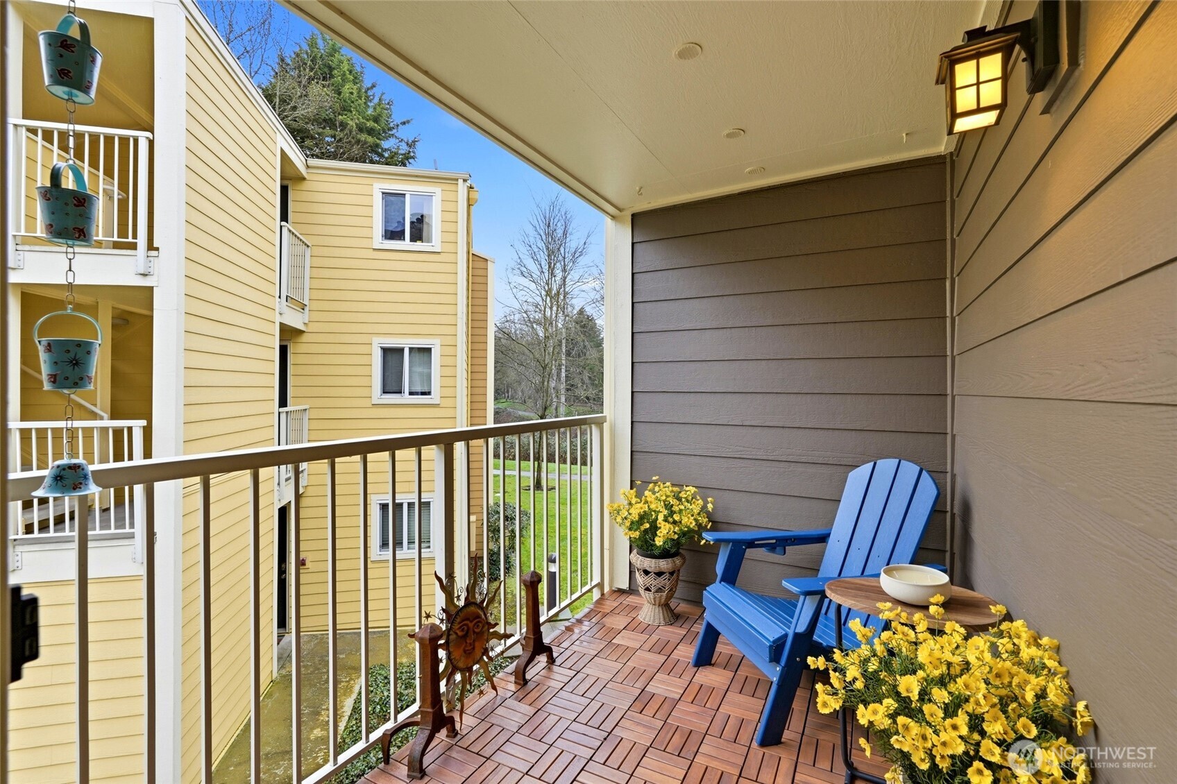 15846 NE Leary Way #6-201, Redmond, WA 98052