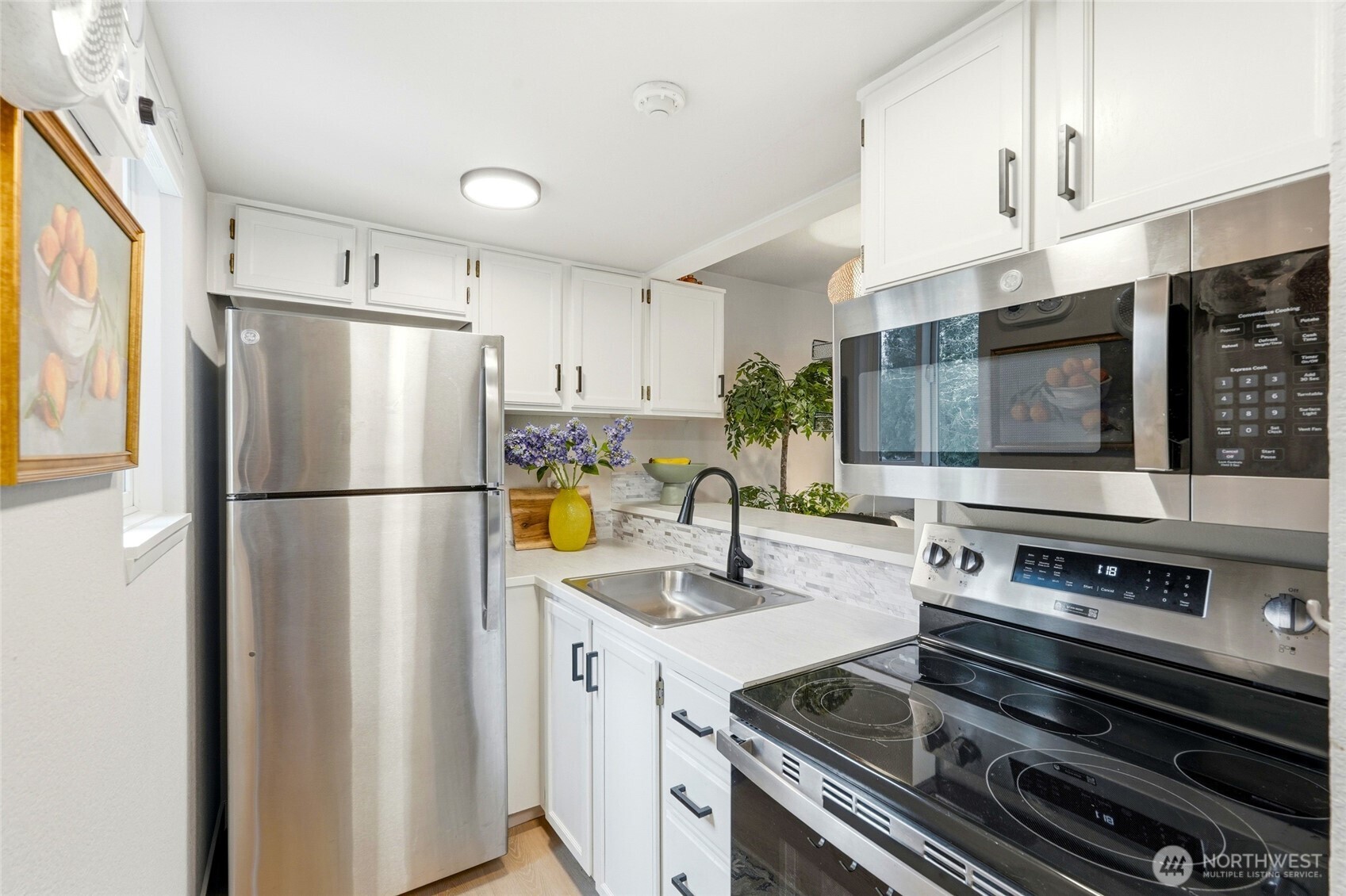 15846 NE Leary Way #6-201, Redmond, WA 98052